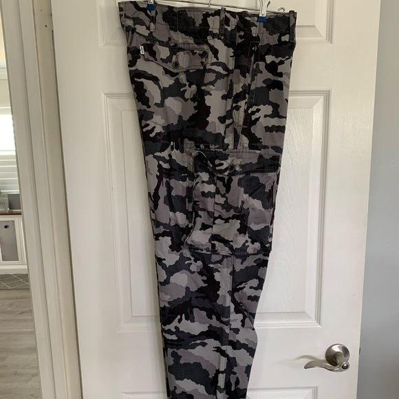 Cargo camo pants - Picture 1 of 3